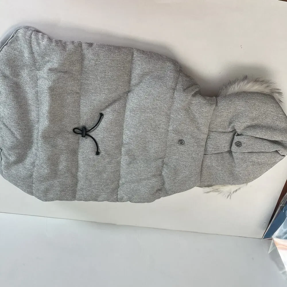Boots & Barkley Hooded Gray Vest Pet Apparel, Leg Hole‎ Snaps Dog Puffer, Medium